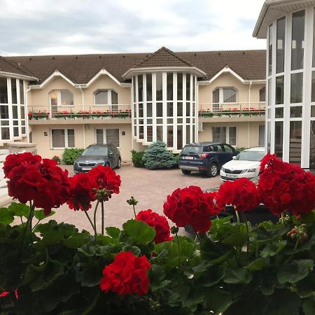 דבה Villa Brussels מראה חיצוני תמונה