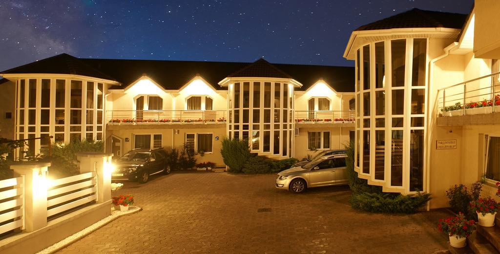 דבה Villa Brussels מראה חיצוני תמונה