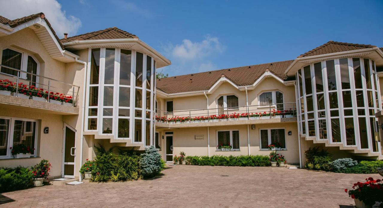 דבה Villa Brussels מראה חיצוני תמונה